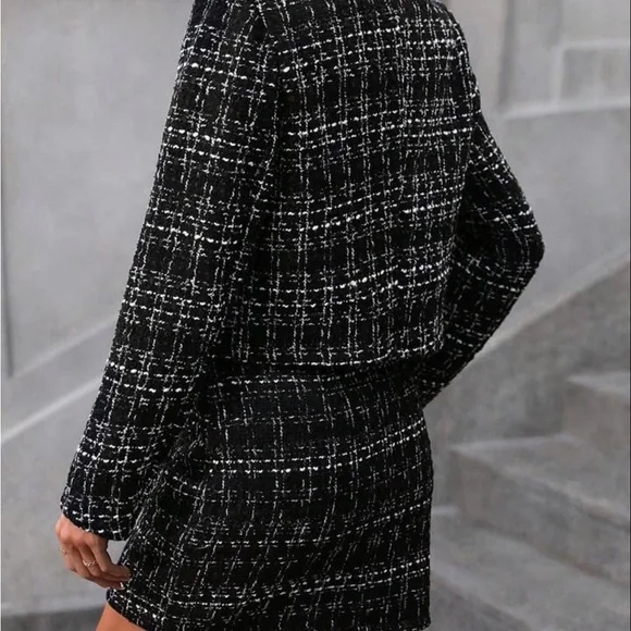 Shein-2-piece black and white plaid tweed suit. - Picture 3 of 6
